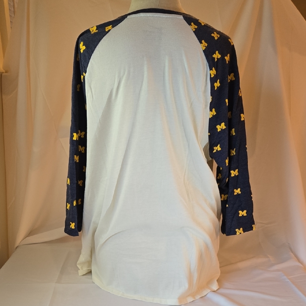 Nike Michigan Cream and Navy Athletic Tee - Picture 3 of 6